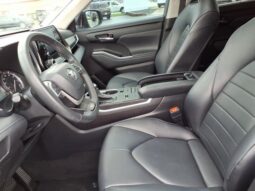 Toyota Highlander full