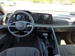 
 Hyundai Elantra full									