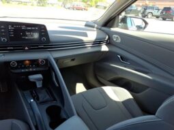 
 Hyundai Elantra full									