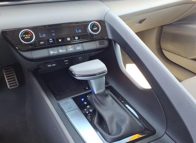 
 Hyundai Elantra full									