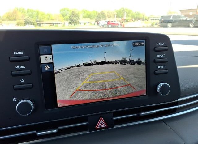 
 Hyundai Elantra full									