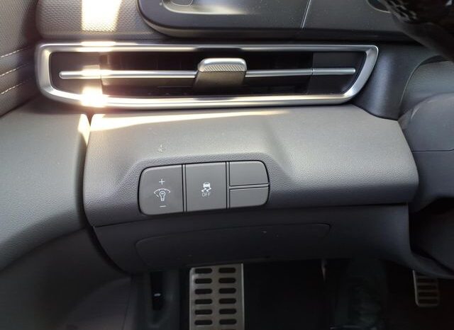 
 Hyundai Elantra full									