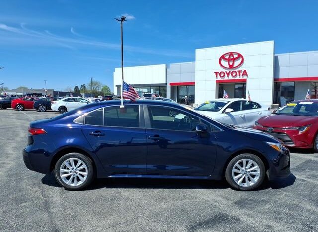 
 Toyota Corolla Hybrid full									