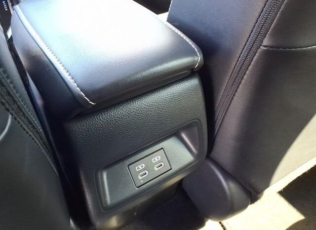 
 Toyota Corolla Hybrid full									