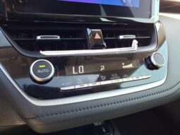 
 Toyota Corolla Hybrid full									