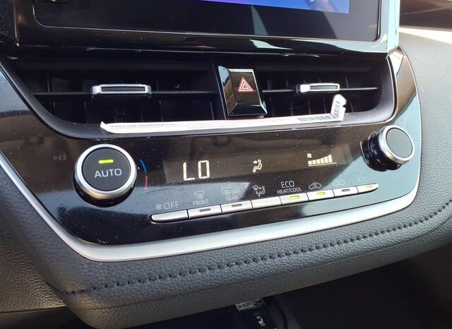 
 Toyota Corolla Hybrid full									