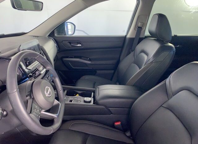 
 Nissan Pathfinder full									