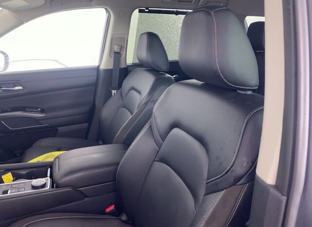 
 Nissan Pathfinder full									
