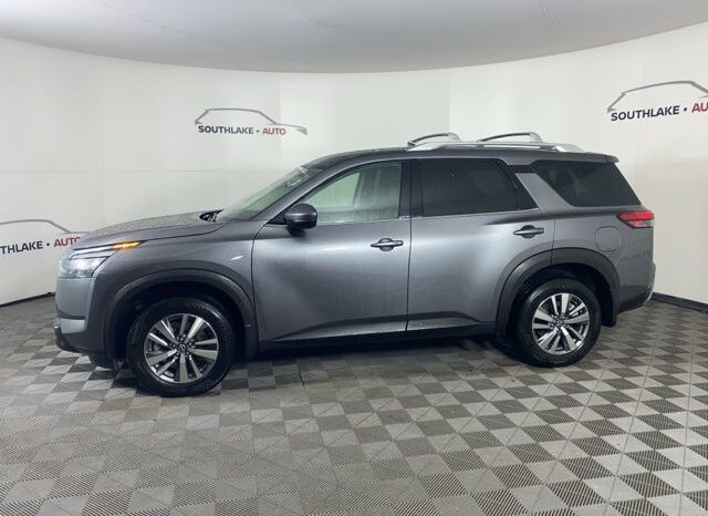 
 Nissan Pathfinder full									