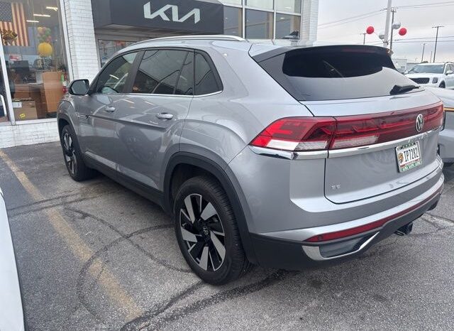 
 Volkswagen Atlas Cross Sport full									