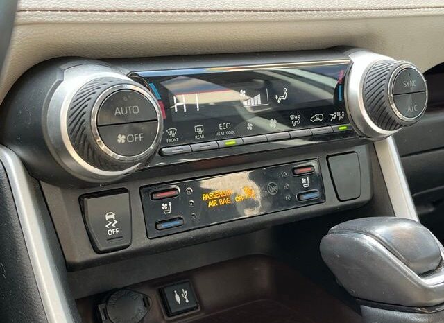 
 Toyota RAV4 Hybrid full									