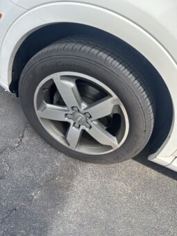 
 Audi Q3 full									