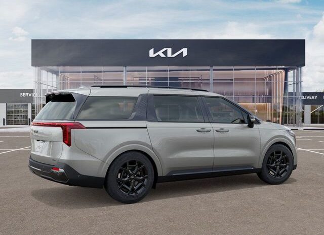 
 Kia Carnival Hybrid full									