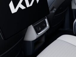 
 Kia Carnival Hybrid full									