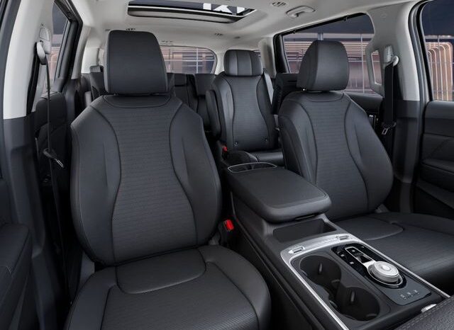 
 Kia Carnival Hybrid full									