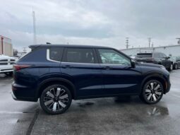 
 Mitsubishi Outlander full									