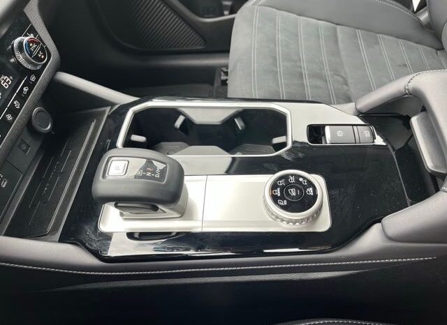 
 Mitsubishi Outlander full									