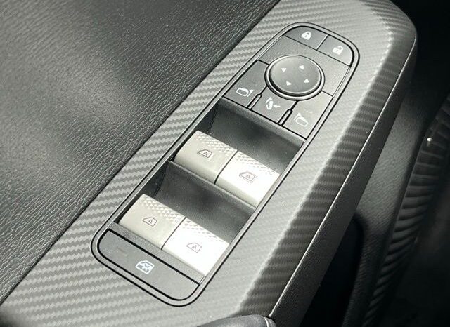 
 Mitsubishi Outlander full									