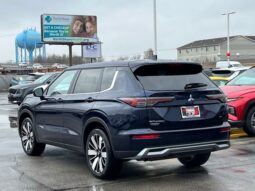 
 Mitsubishi Outlander full									