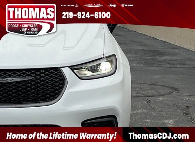 
 Chrysler Pacifica full									