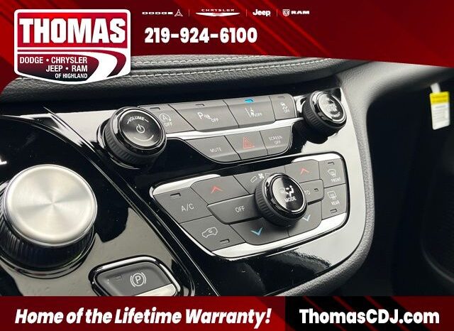 
 Chrysler Pacifica full									