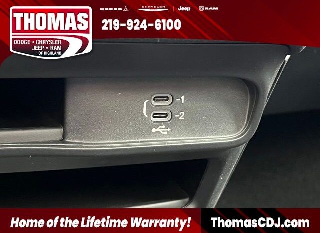 
 Chrysler Pacifica full									