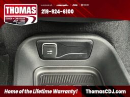 
 Chrysler Pacifica full									