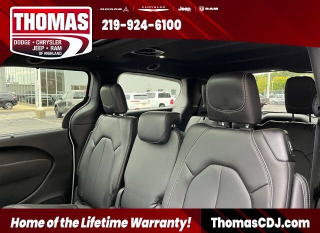 
 Chrysler Pacifica full									