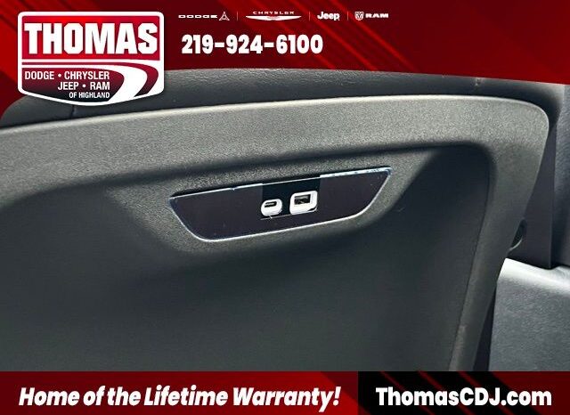 
 Chrysler Pacifica full									