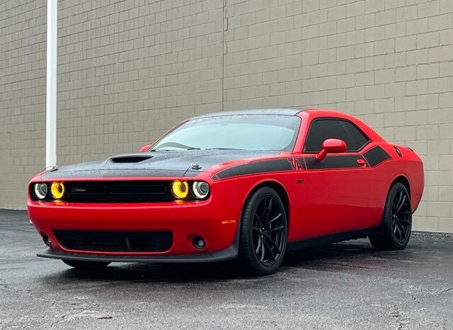 
 Dodge Challenger full									