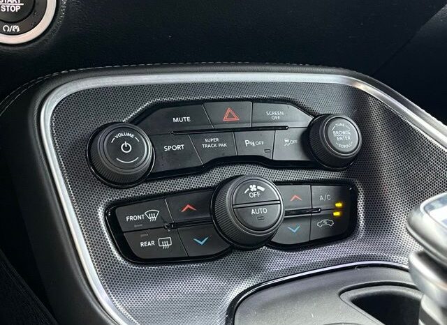 
 Dodge Challenger full									