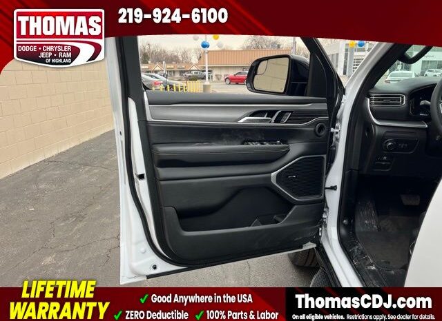 
 Jeep Grand Wagoneer full									