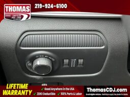 
 Jeep Grand Wagoneer full									