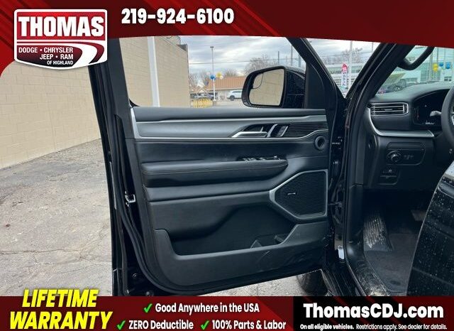 
 Jeep Grand Wagoneer full									