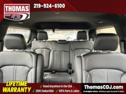 
 Jeep Grand Wagoneer full									