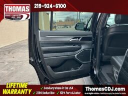 
 Jeep Grand Wagoneer full									