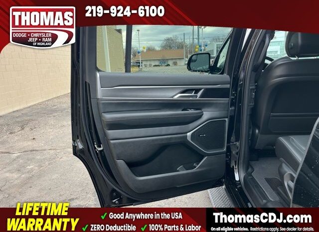 
 Jeep Grand Wagoneer full									