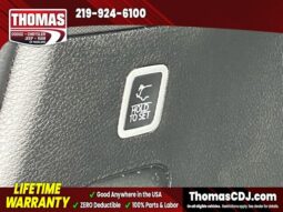 
 Jeep Grand Wagoneer full									