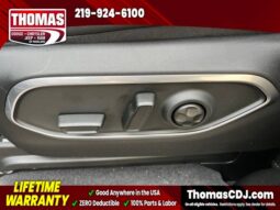 
 Jeep Grand Wagoneer full									