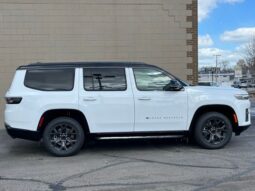 
 Jeep Grand Wagoneer full									