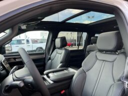 
 Jeep Grand Wagoneer full									