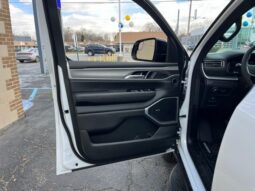 
 Jeep Grand Wagoneer full									