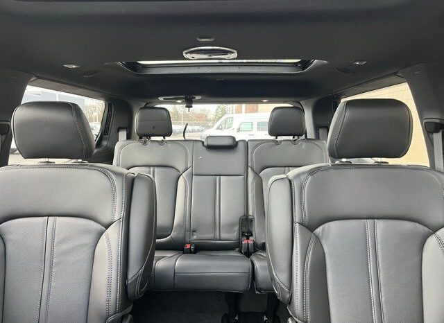 
 Jeep Grand Wagoneer full									