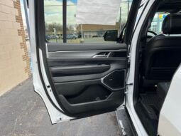 
 Jeep Grand Wagoneer full									