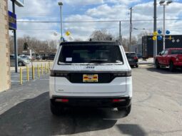 
 Jeep Grand Wagoneer full									