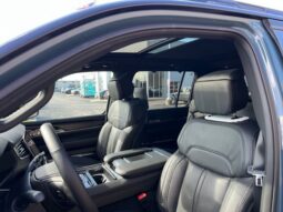 
 Jeep Grand Wagoneer full									