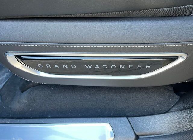 
 Jeep Grand Wagoneer full									
