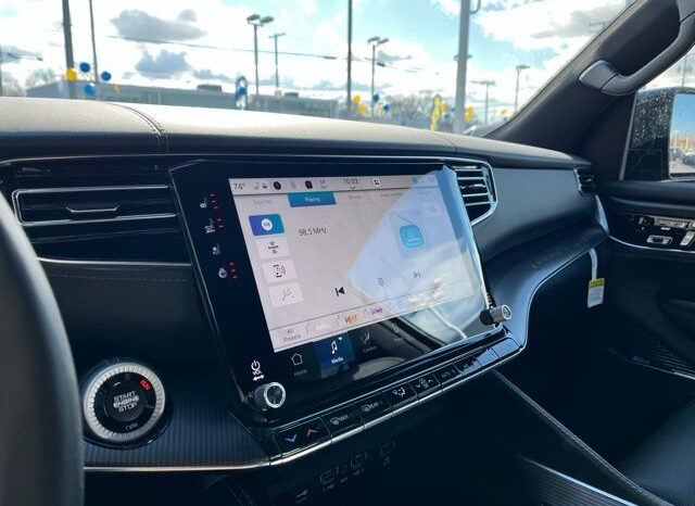 
 Jeep Grand Wagoneer full									