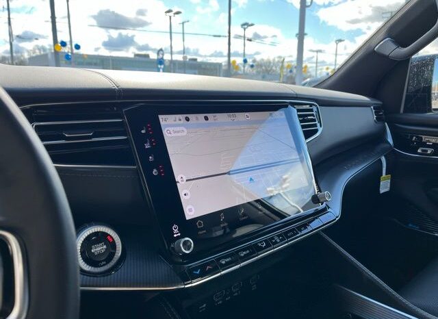 
 Jeep Grand Wagoneer full									