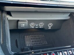 
 Jeep Grand Wagoneer full									